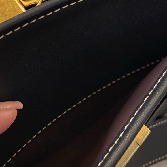 C2585 - Coach Tate Carryall - Picture 8 of 16